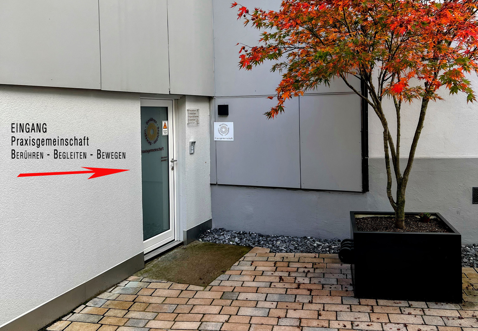 Eingang Balance & Training, Hauptstrasse 60a, Einsiedeln